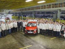 На конвейере АвтоВАЗа собрана 15000-я Lada Vesta.